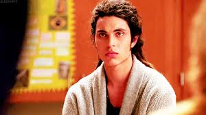 He is based on the glee character with the same name. Samuel Larsen Wiki Jung Fotos Abstammung Schwull Oder Hetero Entertainmentwise