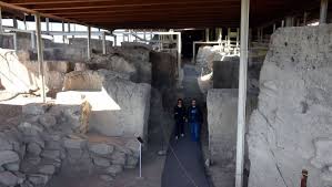 Birkaç sene önce burada kral mezarı bulmuştuk. Arslantepe Unesco Kalici Listesine Girme Yolunda