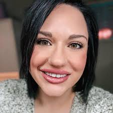 What are some effective ways to grow a small business online?