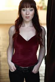 Ruth Connell - Actresses - Bellazon