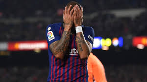 Barcelona's latest signing is football royalty, just not the way they expected. Teure Juwelen Weg Kevin Prince Boateng Wurde Ausgeraubt Promiflash De