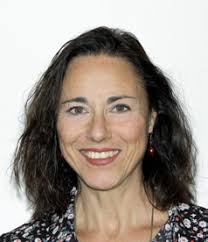 Wir sind gross genug, um höchste Qualität in Medizin und Pflege zu bieten.  Und wir sind klein genug, um den Patienten in de