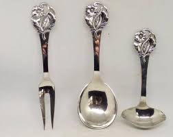 Ex Queen Bess Gravy Ladle Silver Plate 1946 Vintage Silverware Etsy In 2020 Vintage Silverware Silver Flatware Patterns