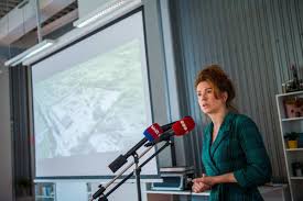 Ezek után tüttő kata kijelentette, hogy ő nem tud együtt dolgozni mesterházy attilával. Mszp S Belharc Tutto Kata Kijelentette Mesterhazy Attilaval Nem Dolgozna Egyutt Magyar Hang