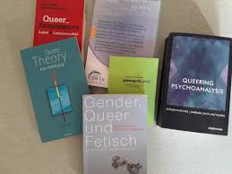 You've heard of lgbtq and know that it stands for lesbian, gay, bisexual, transgender and questioning or queer. Was Genau Ist Eigentlich Queer Evangelisch De