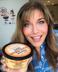 PUMPKIN-SANITY! Check out my favorite Trader Joe's pumpkin picks -- like  this 80-calorie Autumnal Harvest Alfredo Sauce -- & TONS MORE