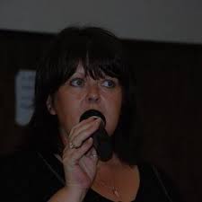 Medium Lorraine Ash (@LorraineAsh)