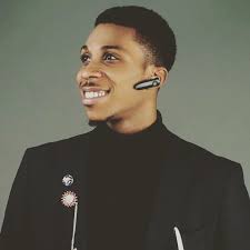 Kannike Tolani Maryanne added a temporary profile picture.