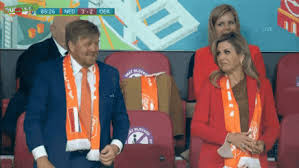 We did not find results for: Oranje Boven Nederland Knalt Tijdens Eerste Ek Duel En Juichende Koning Gaat Viraal