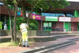 Es sieht sich als zentrales veranstaltungszentrum im interkulturellen kontext und spricht durch die kulturpädagogischen angebote insbesondere auch die migrantenvereine und die kinder und jugendlichen der nordstadt an. Dietrich Keuning Haus