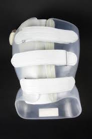 Ein Transparentes Korsett Zur Versorgung Einer Skoliose Skoliose Korsett Ruckenschmerzen Yoga