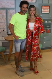 Laurita fernández dio indicios de una posible boda con su novio, el actor nicolás cabré. Laurita Fernandez Y Nicolas Cabre En El Teatro America De Mar Del Plata Buenos Aires No Duerme