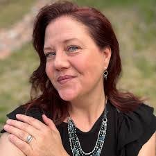 Denise Lipson's Instagram, Twitter & Facebook