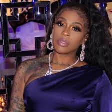 Lil' Mo Issues the Perfect Clap Back After Troll Disses Her Career: 'The  Gluttony is Real'