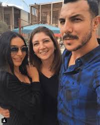 وهذا المتصفح قد تم إطلاقه في عام 2016 وهو يعمل على نظام تشغيل الأندرويد كما أنه يعتبر من أفضل المتصفحات وأحدثها ويمتلك هذا المتصفح مجموعة ر ائعة من المميزات والتي منها منع ظهور الإعلانات والقيام بحظر ملفات تعريف إرتباط الطرف الثالث بالإضافة إلى حظر البرامج. Ø¨Ø§Ø³Ù„ Ø®ÙŠØ§Ø· ÙŠØ¨Ù‡Ø± Ø¬Ù…Ù‡ÙˆØ±Ù‡ Ø¨Ø¬Ù…Ø§Ù„ ÙˆØ§Ù„Ø¯ØªÙ‡ Ø´Ø§Ù‡Ø¯ Ø£ÙˆÙ„ ØµÙˆØ±Ø© Ù„Ù‡Ø§