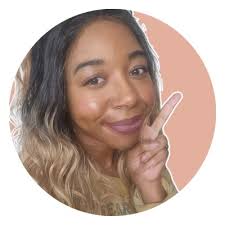 I help creatives with their careers through my career coaching brand, now  called "Andi Creates" (formerly Andi Recruits).