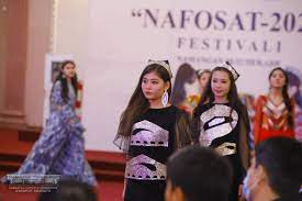Zamonaviy dunyoda qadimiy modada kiyinuvchi yagona. Namanganda Modalar Festivaliga Start Berildi Xalq So Zi