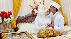 Amalan sunnah wanita di hari jumat. 5 Amalan Sunah Malam Jumat Salah Satunya Berhubungan Suami Istri News Indonesia