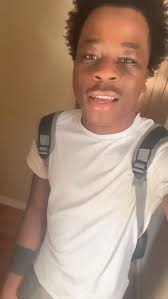 VERSE A DAY TIL CHRISTMAS I HAD TO TALK A BIT HERE👀 You enjoying the  segment? Let me know in the comments👇 VERSE 3! #explorepage #reels  #freestyle What do you wanna hear