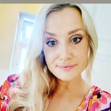 Anne Duff (@anne.duff.92)