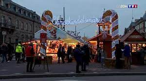 Patrouille de police près du marché de noël après l'attentat, à strasbourg, le 11 décembre 2018. Attentat Des Strasbourg Reouverture Du Marche De Noel Lci