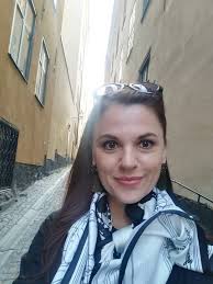 Hello. What can you say about wearing a white shirt and must remain