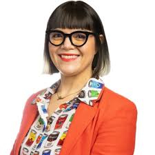 Changing your path isn't always easy, but it can be worth it. Love that  @USAA supports career growth. Read more @https://lnkd.in/e3afN72