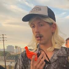 Listen to Plastic Handles & Diet Coke by garyganci in BLACKING SZN playlist  online for free