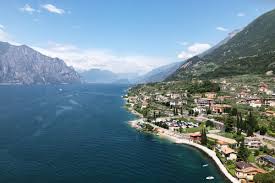 Urlaub am Gardasee in Norditalien – Tipps für Riva, Limone und Malcesine |  black dots white spots