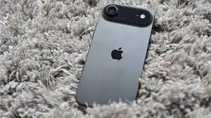 iPhone Air gets massive price cut in Amazon Great Republic Day sale: 4 reasons why this is a great buy and 1 reason to skip