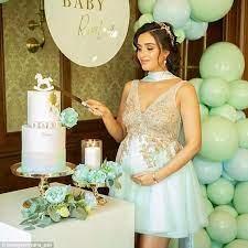 The Exorbitant Cost Of The Average Baby Shower And How To Stay Within A Budget Daily Mail Online