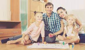 Los 21 Mejores Juegos Para Disfrutar En Familia Y Pasar Un Verano A Lo Grande Juegos Para Familias Juegos Juegos Para Jugar
