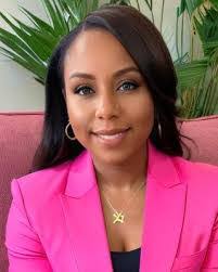 Bobbi Ballard's Instagram, Twitter & Facebook