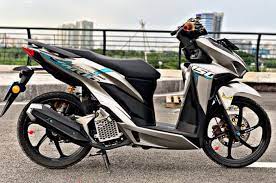 Ini sudah cukup keren bagi pengguna modif vario 150 tanpa menghilangkan bentuk asli dari pabrikan. Rombak Sedikit Honda Vario 150 Jadi Superganteng Dan Stylish Gridoto Com