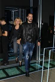 Θεοτόκε παρθένε, χαίρε κεχαριτωμένη μαρία, ο κύριος μετά σου. Maria Hliakh To Spiti Sth Zyrixh Kai To Love Story Star Gr