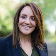 Victoria Byington's Instagram, Twitter & Facebook