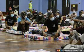 Causes of homelessness in malaysia. Annuar Musa 800 Homeless People In Kl Will Be Offered Jobs After Mco Is Lifted World Of Buzz