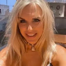 Julie Jacobs Boling (@juliejacobsboling) • Facebook