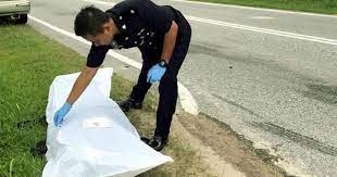 A m'sian sbs driver was killed in a traffic accident in johor while on his way to s'pore for work. S Porean Motorcyclist 43 Decapitated In Road Accident In Johor Bahru Mothership Sg News From Singapore Asia And Around The World