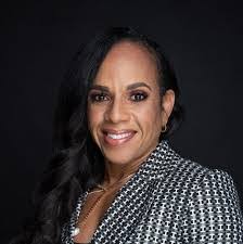 Barbara Diggs's Instagram, Twitter & Facebook