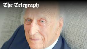 Kenneth Tout, tank gunner in the D-Day landings who later served in the  Salvation Army