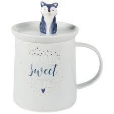 Mug Avec Couvercle Renard En Porcelaine Bleu Ciel Sur Maisons Du Monde Piochez Parmi Nos Meubles Et Objets Deco Et Fai Porcelaine Bleue Bougies Chic Bleu Ciel