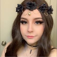 What are these, mice or something else?