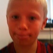 Lewis Mathew Steele (@messimoo)