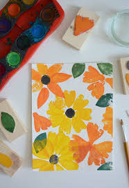 Diy Poster Mit Blumen Stempel Aus Moosgummi Fruhlingsdeko Basteln Stempel Basteln Mit Kindern