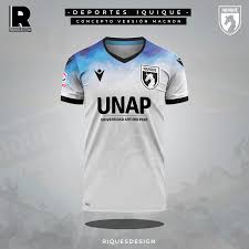 El club de deportes iquique 1 es un club de fútbol de chile, de la ciudad de iquique, región de tarapacá.fue fundado el 21 de mayo de 1978 y desde 2021 jugará en la primera b de chile.su clásico rival es club deportivo san marcos de arica con quien disputa el clásico del norte. Deportes Iquique Concepto Macron Alternativo