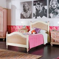 Lunghezza 90 profondità 45 altezza. Letto In Legno Di Abete Massello