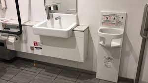 広島駅 多目的トイレ 在来線改札内跨線橋 2019年8月13日 youtube multipurpose toilet multipurpose toilet it s a toilet that can be used for the physically handicapped 広島駅 おむつ替え 呉線