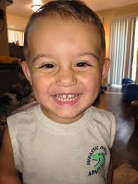 Can twins born in separate sacs be identical?