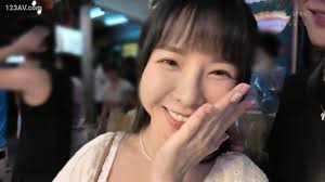 WSA 001 新人 世界的美少女AVデビュー アジアの奇跡 - EPORNER